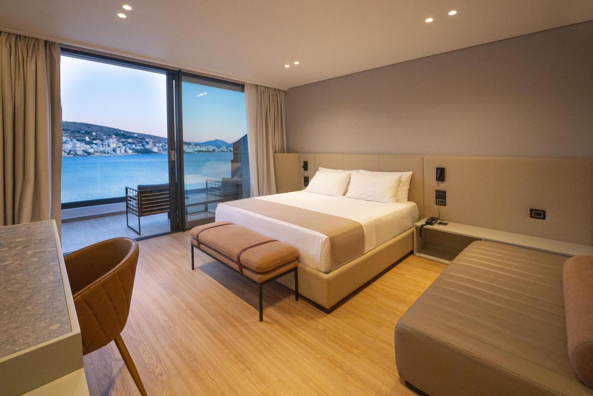Yacht Premium Hotel ساراندا المظهر الخارجي الصورة