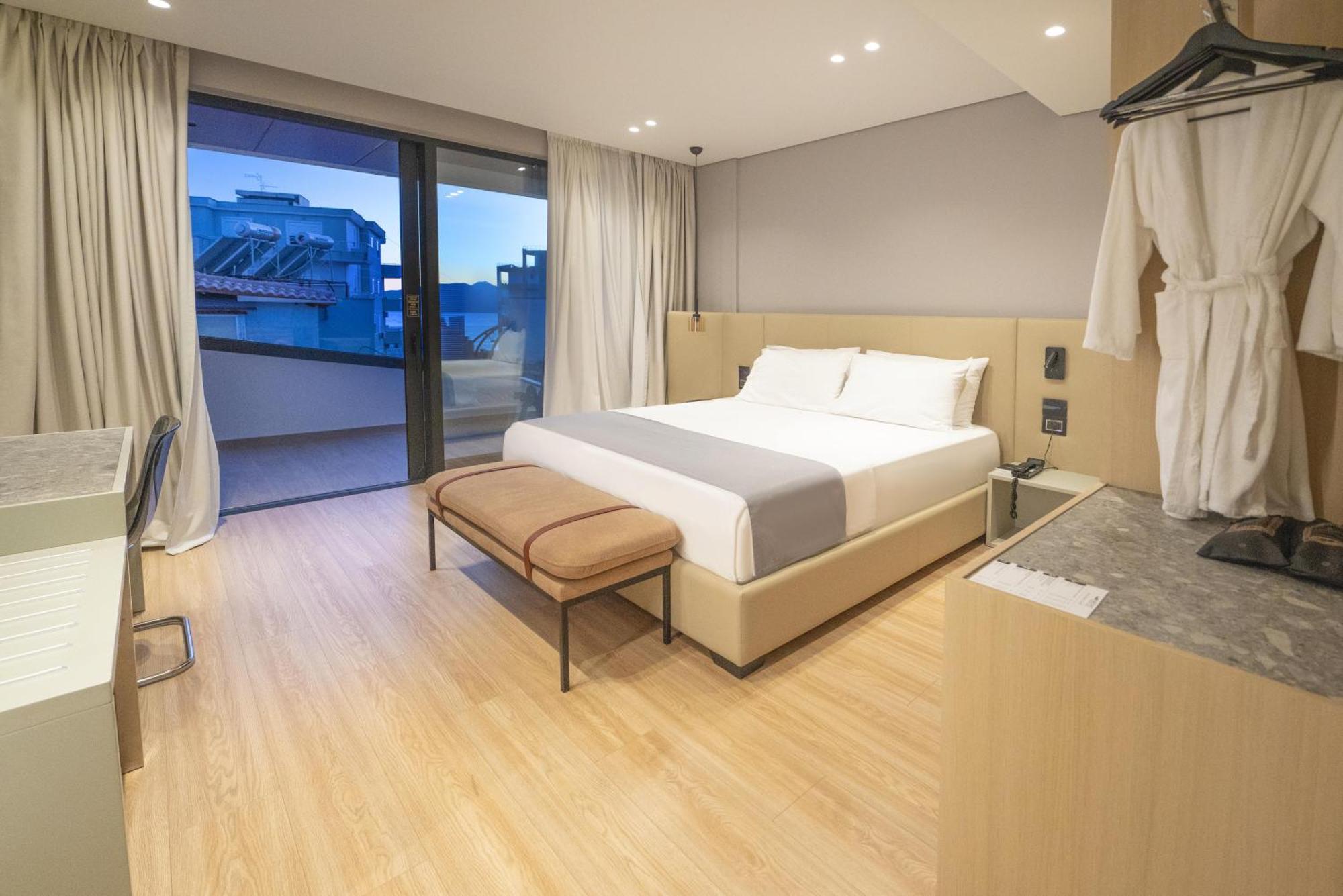 Yacht Premium Hotel ساراندا المظهر الخارجي الصورة