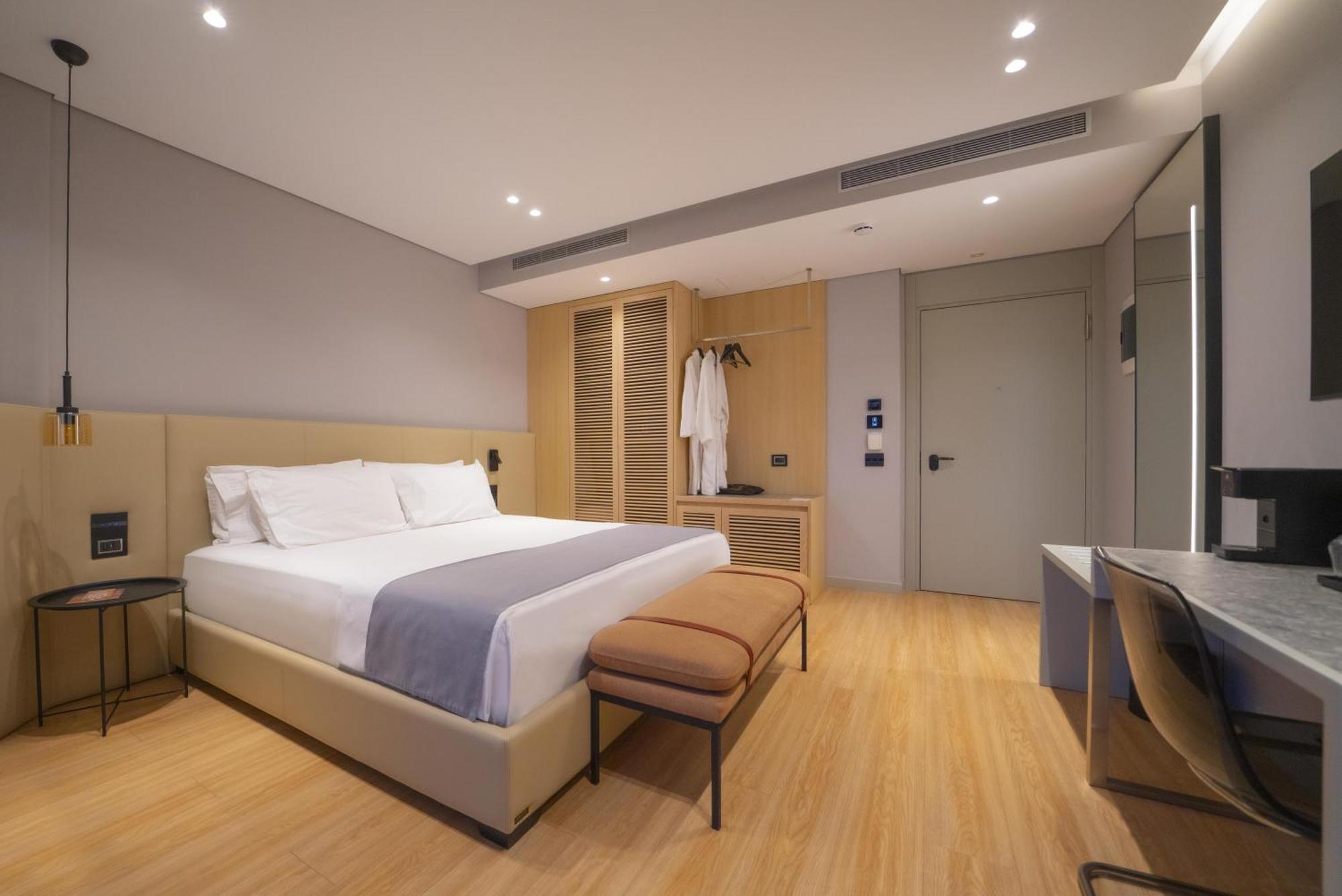 Yacht Premium Hotel ساراندا المظهر الخارجي الصورة